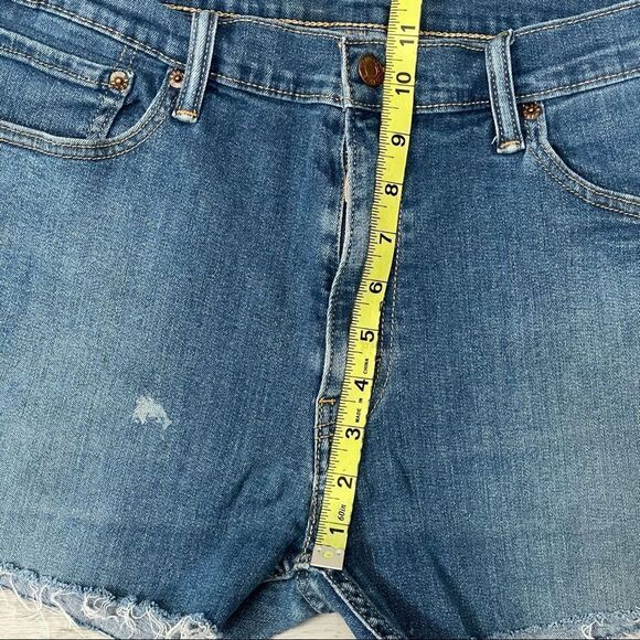 Levi’s 513 High Waist Distressed Cut Off Mom Shorts 34” Waist Raw Hem - Picture 10 of 12